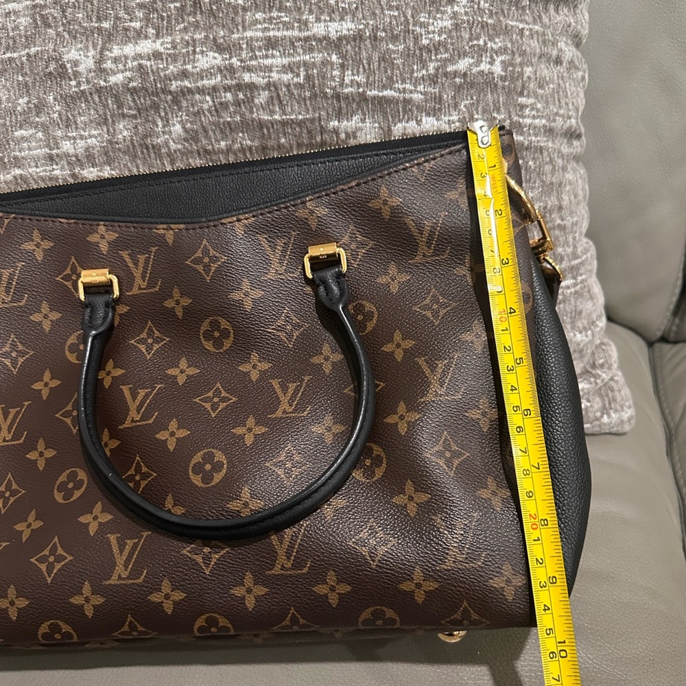 Authentic limited edition discontinued Louis Vuitton Pallas MNG Full NOIR - Picture 16 of 17